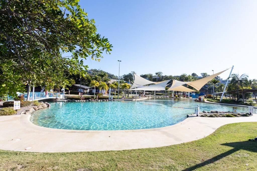 Ocean View 33A Studio Pool Ocean View Wifi Airlie Beach Exteriör bild
