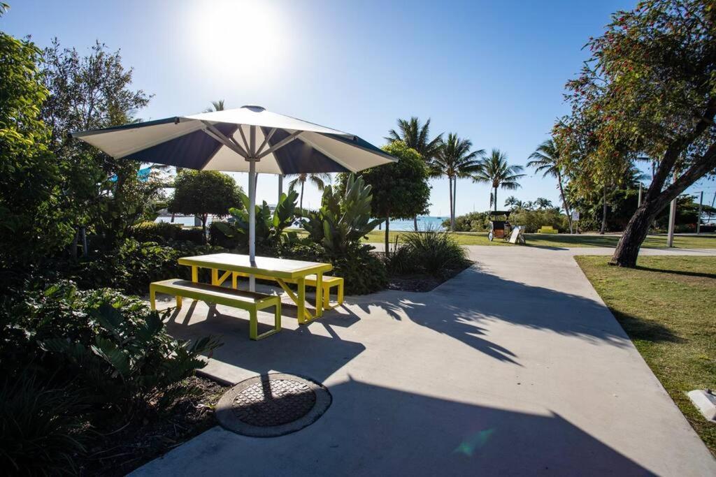 Ocean View 33A Studio Pool Ocean View Wifi Airlie Beach Exteriör bild
