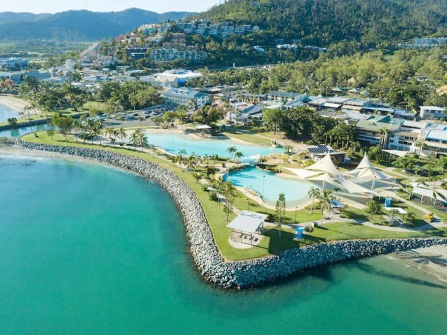 Ocean View 33A Studio Pool Ocean View Wifi Airlie Beach Exteriör bild